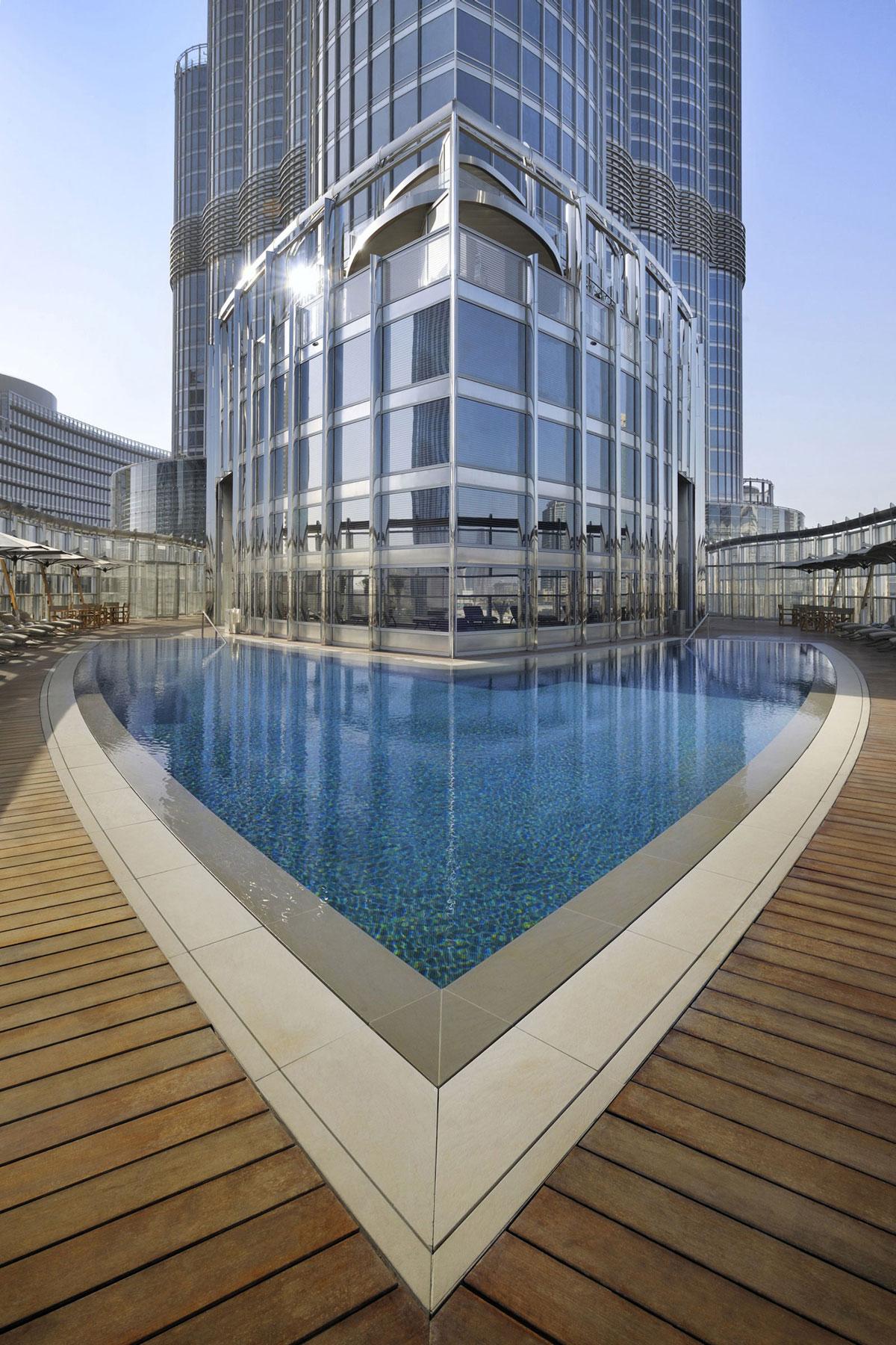 Современный дизайн интерьера отеля Armani Hotel Dubai