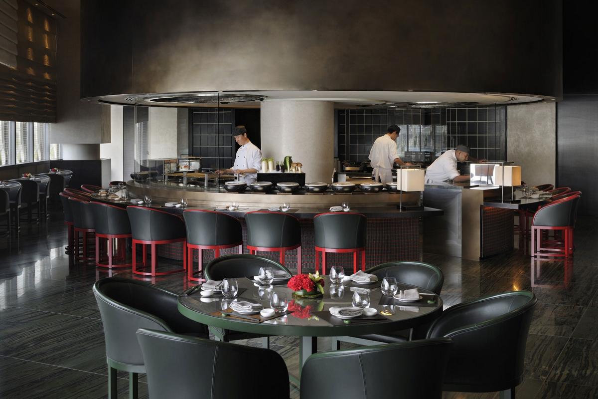 Современный дизайн интерьера отеля Armani Hotel Dubai