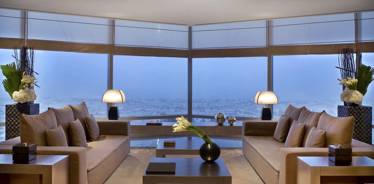 Современный дизайн интерьера отеля Armani Hotel Dubai