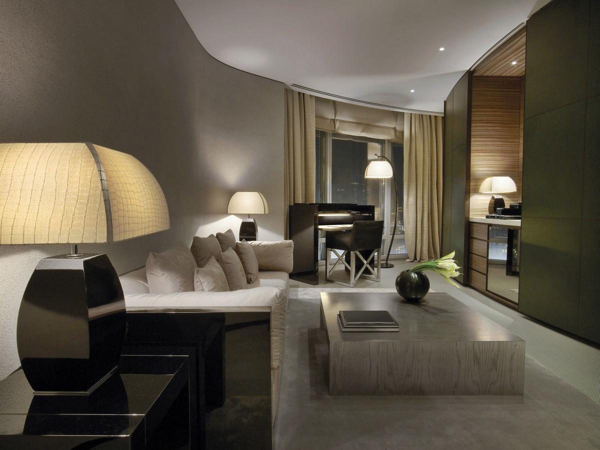 Современный дизайн интерьера отеля Armani Hotel Dubai